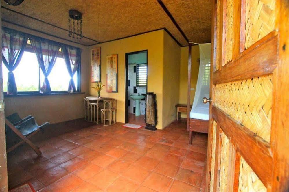 Hotel Casa Rosa Taytay Palawan Exterior foto